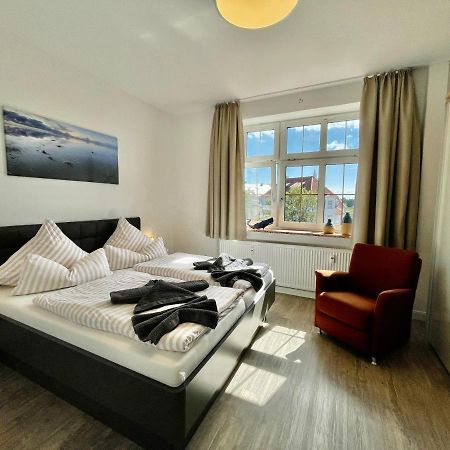 Altes Offiziershaus Borkum Apartment ภายนอก รูปภาพ